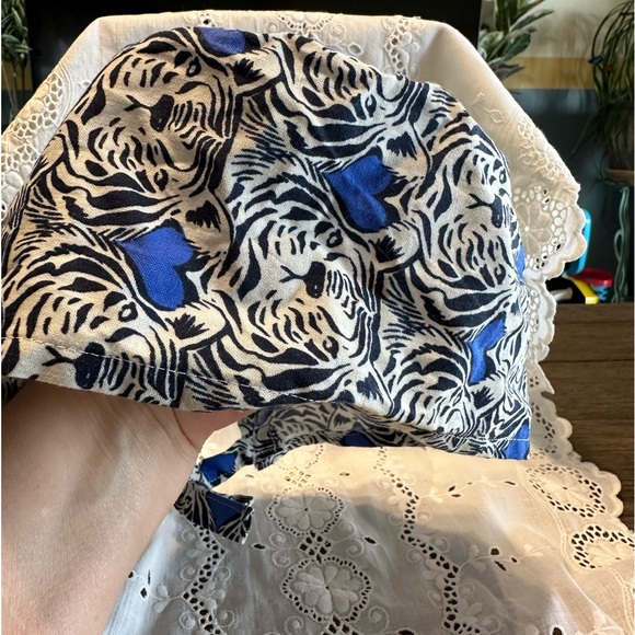 BLUE & WHITE TIGER THEME SCRUB HAT HANDMADE. NWOT - Picture 4 of 5